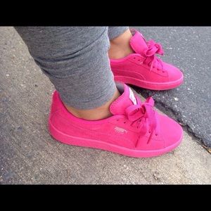 ❌SOLD❌ Pink Puma Sneakers
